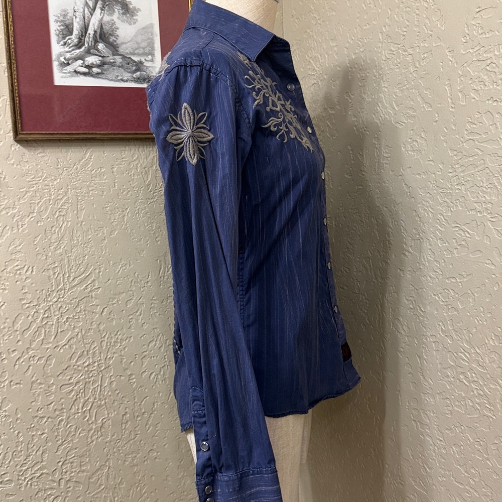 Panhandle Slim Women's Blue Embroidered western Top small - Picture 4 of 6
